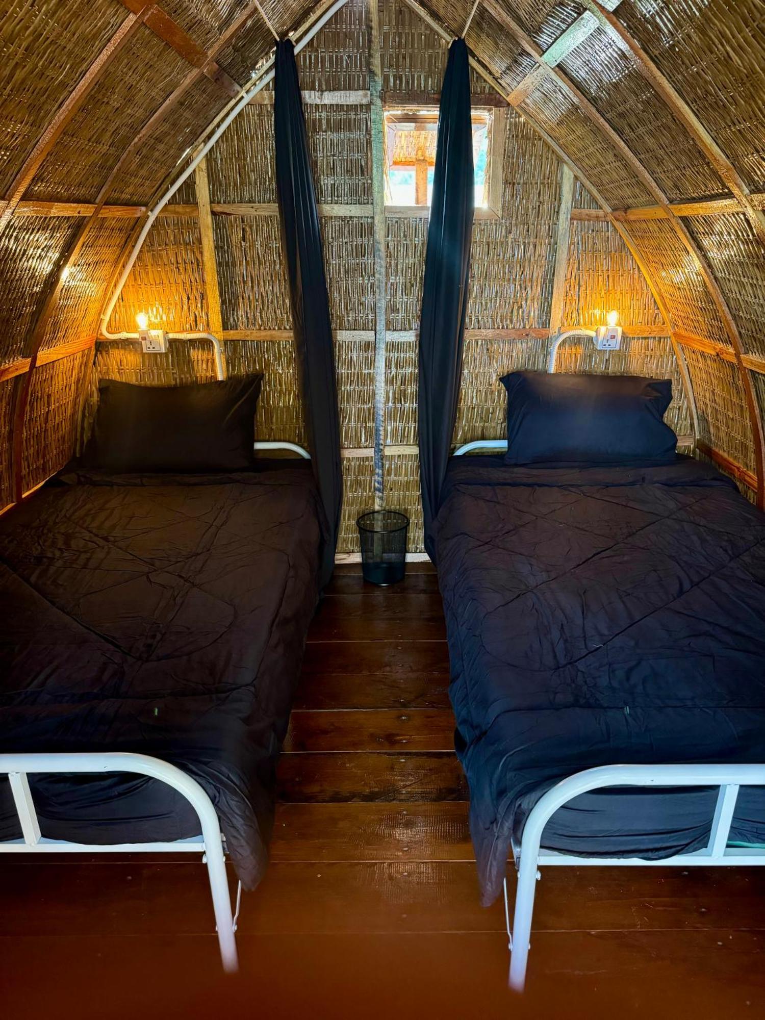 Rafikis Retreat Hostel Derm Tkov Village ภายนอก รูปภาพ