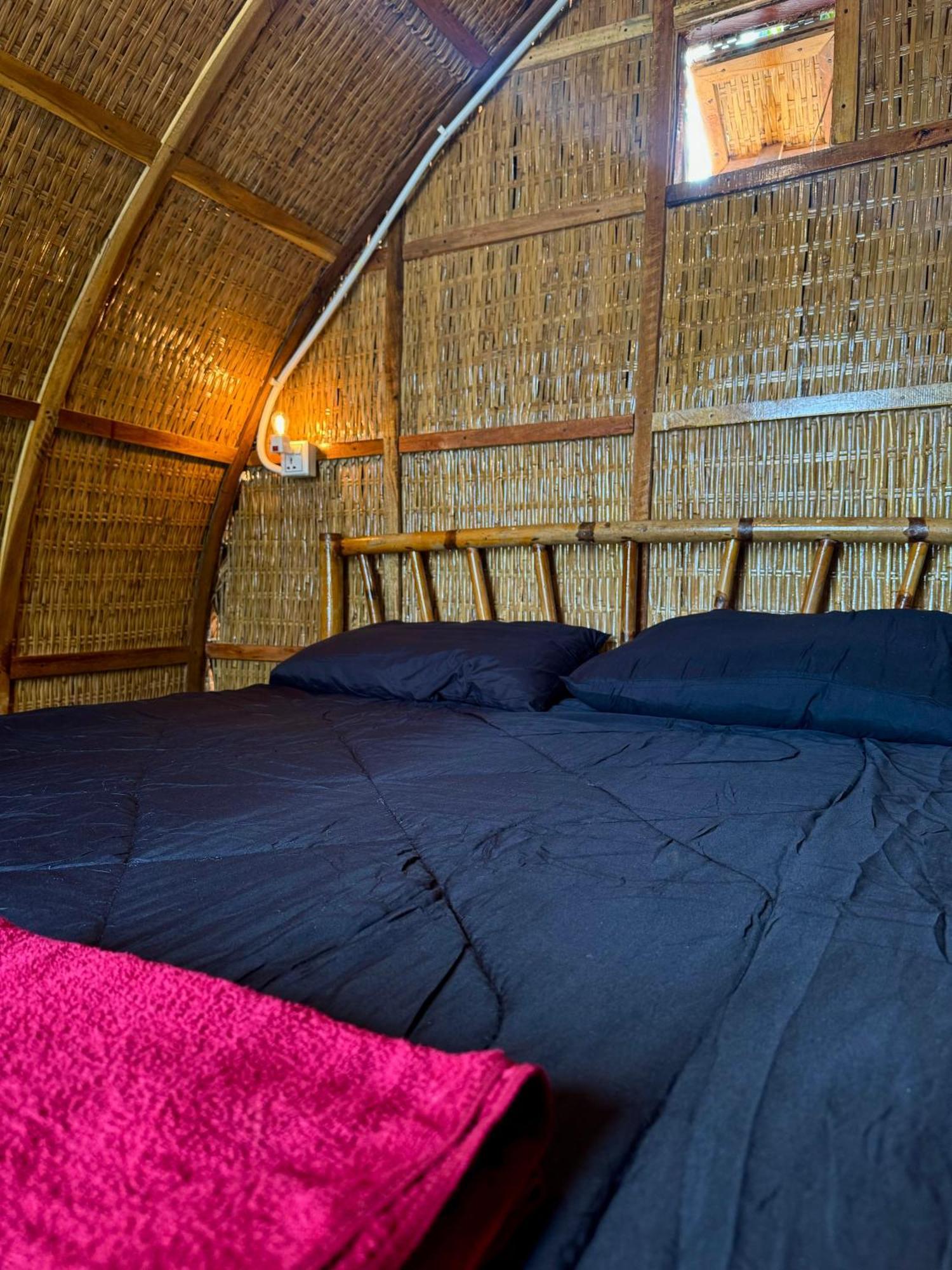 Rafikis Retreat Hostel Derm Tkov Village ภายนอก รูปภาพ