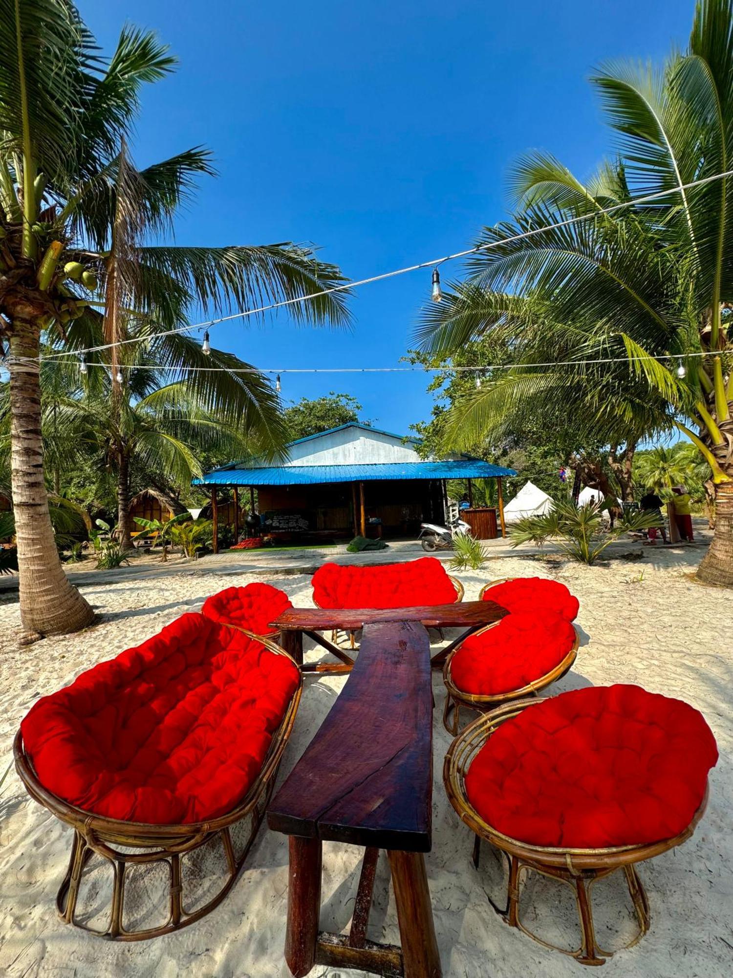 Rafikis Retreat Hostel Derm Tkov Village ภายนอก รูปภาพ