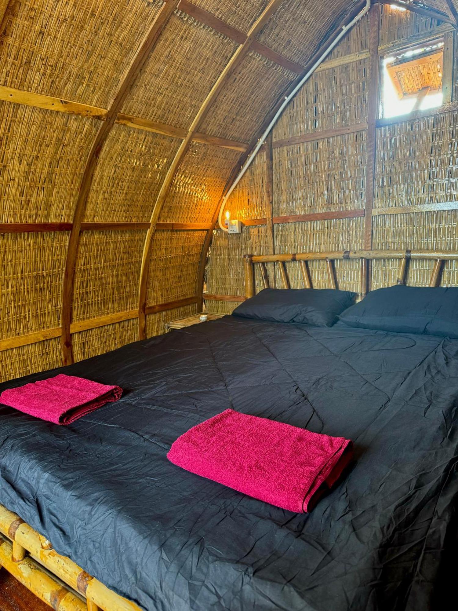Rafikis Retreat Hostel Derm Tkov Village ภายนอก รูปภาพ